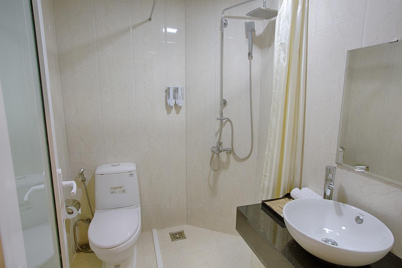 Alyssa Hotel Danang Exterior photo